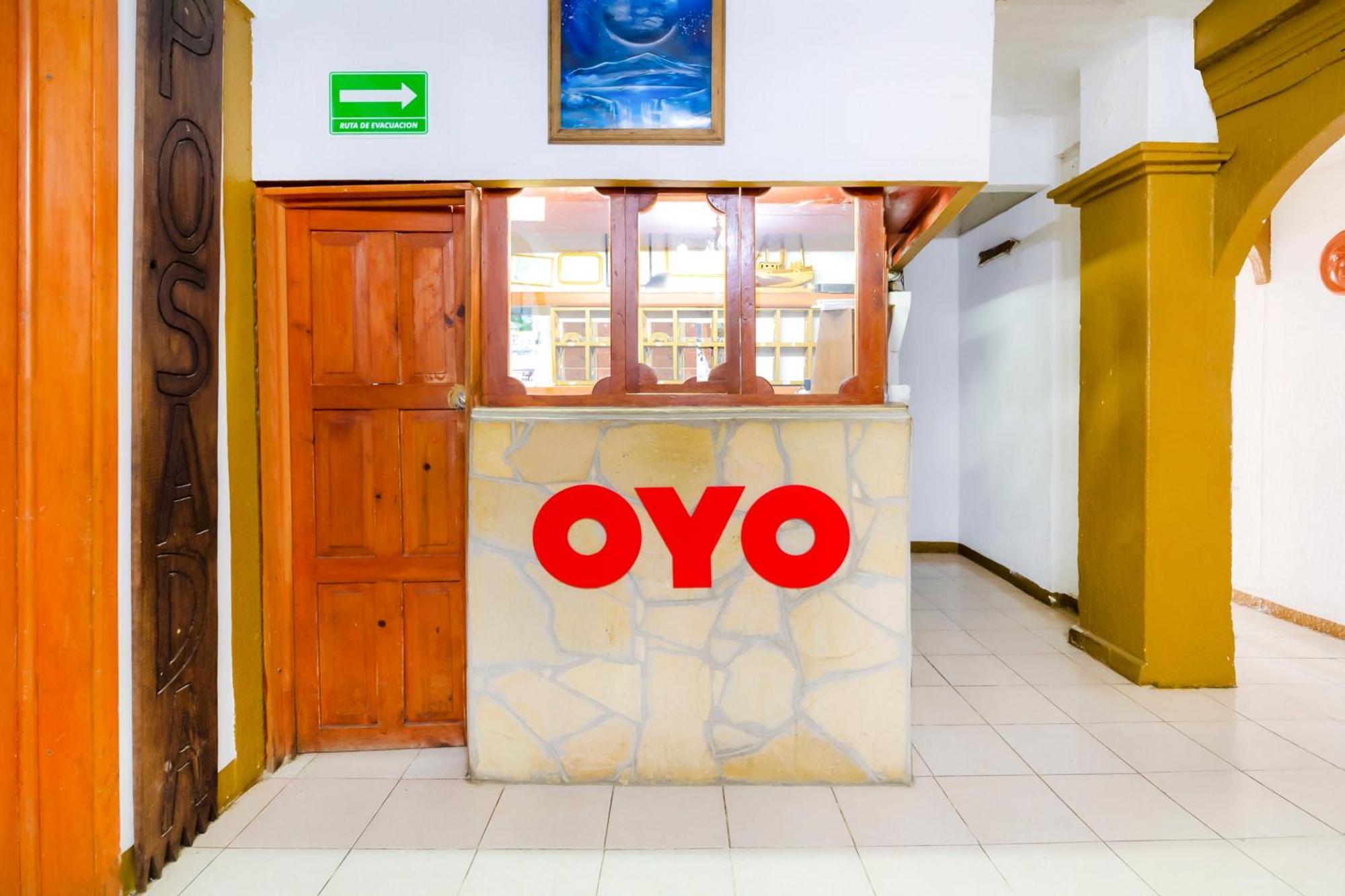 Oyo Hotel La Luna, Templo De Santo Domingo De Guzman San Cristóbal de Las Casas Extérieur photo