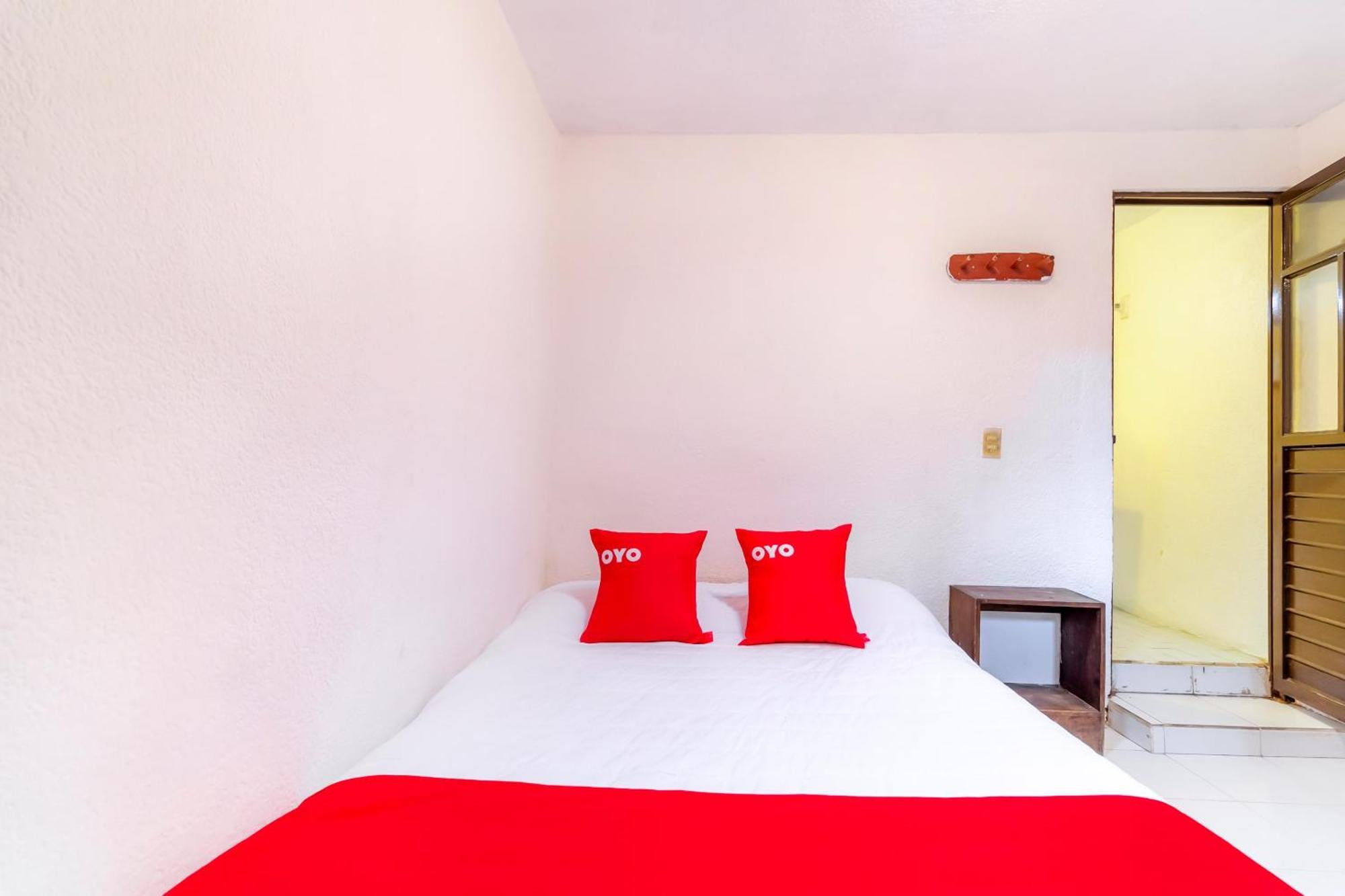 Oyo Hotel La Luna, Templo De Santo Domingo De Guzman San Cristóbal de Las Casas Extérieur photo